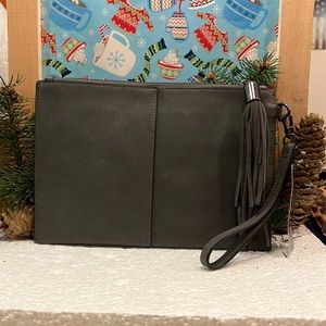 🌮BNWT Grey Suede Tassel Clutch